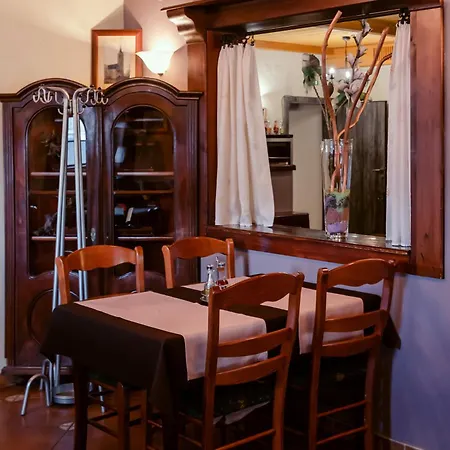 住宿加早餐酒店 恩卡拉卡尔住宿加早餐旅馆 采尔克尼察