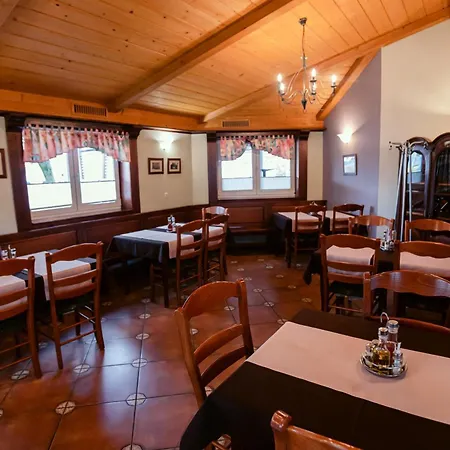 En Krajcar Couette-café Cerknica