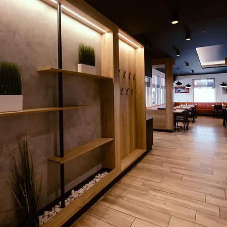 恩卡拉卡尔住宿加早餐旅馆 3* 采尔克尼察