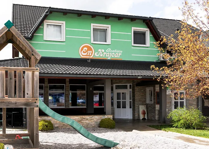 En Krajcar 3* ツェルクニツァ