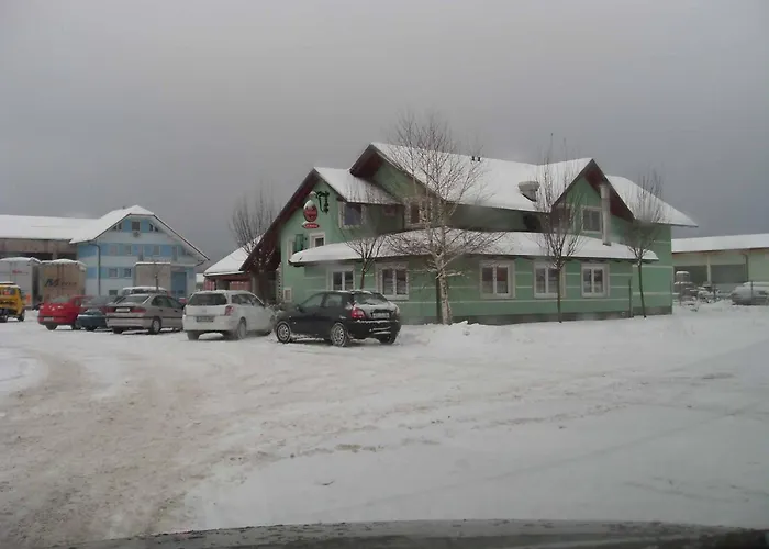 En Krajcar Nočitev z zajtrkom 3*